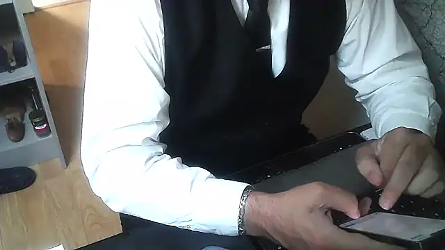 Snapshot of DUDURA@xh chatting on November 20, 1:23 pm DUDURAxh online show from November 20, 1:23 pm