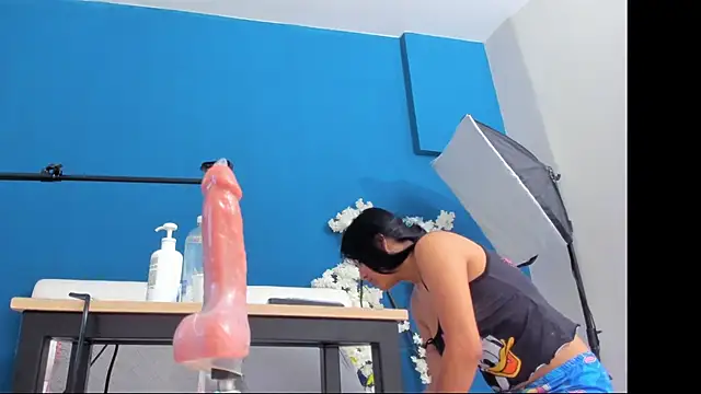 letty straus online show from March 24, 11:21 am