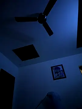 luciferdxm5 online show from December 23, 4:23 am