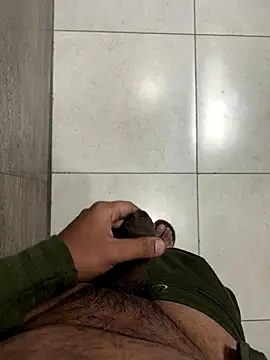 luciferdxm5 online show from December 7, 4:26 am