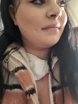 Snapshot of BustyMadison chatting on February 26, 9:12 am BustyMadison online show from February 26, 9:12 am