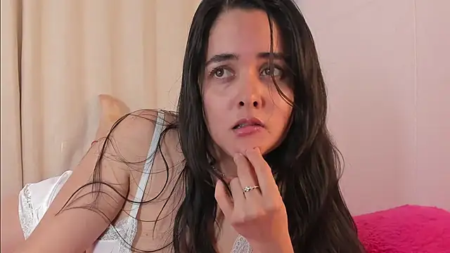 miss alhy online show from October 16, 12:57 pm