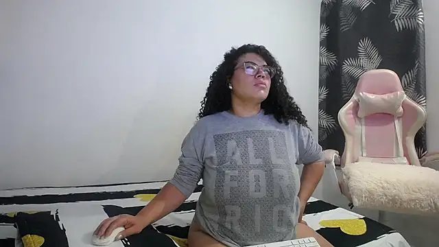 mabigomez00 online show from January 8, 9:26 am