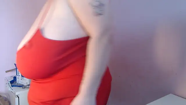 Snapshot of Lantti_Irres chatting on February 13, 8:47 am Lantti Irres online show from February 13, 8:47 am