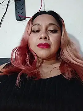 Snapshot of PokeGirld chatting on February 6, 5:36 am PokeGirld online show from February 6, 5:36 am