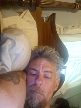 19JaSon83 online show from August 3, 2:23 pm