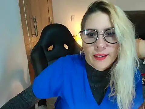 natalia-66 online show from July 17, 4:32 am