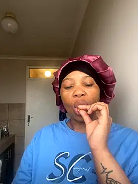 cherrybabe76 online show from October 4, 6:15 am