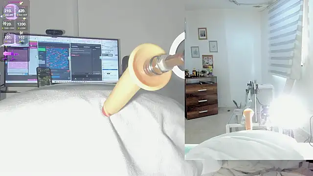 sofi velez online show from November 9, 5:06 pm