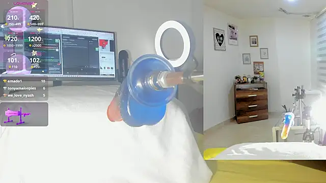 sofi velez online show from November 4, 5:39 pm