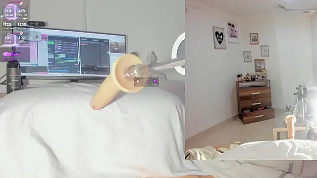 sofi velez online show from November 16, 5:06 pm