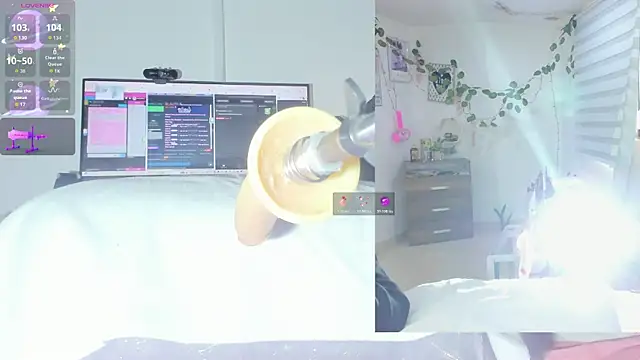 sofi velez online show from December 22, 5:02 pm