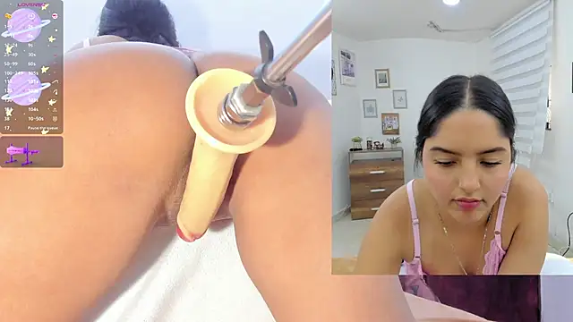 Snapshot of sofi_velez chatting on September 8, 5:23 pm sofi velez online show from September 8, 5:23 pm