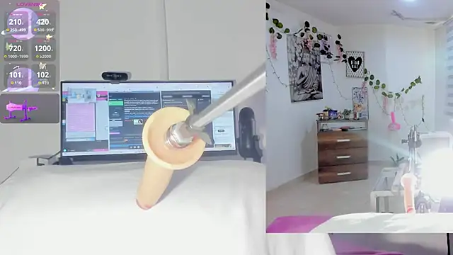 sofi velez online show from December 1, 5:03 pm