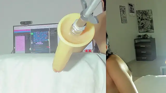 sofi velez online show from June 3, 5:28 pm