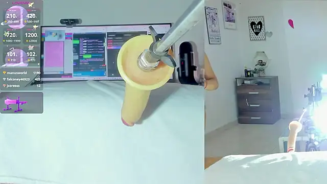 sofi velez online show from February 4, 5:08 pm