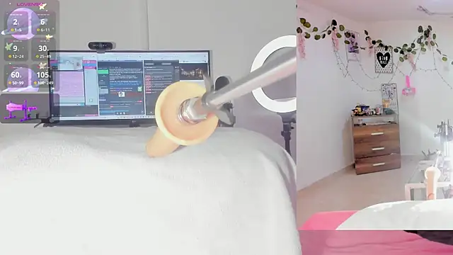 sofi velez online show from November 29, 5:13 pm