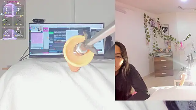 sofi velez online show from December 4, 5:01 pm