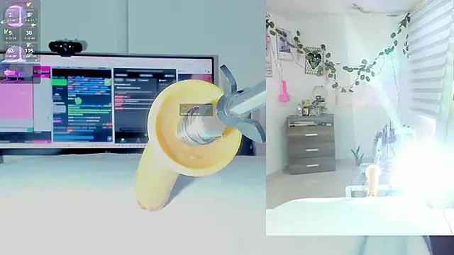 sofi velez online show from December 21, 5:03 pm