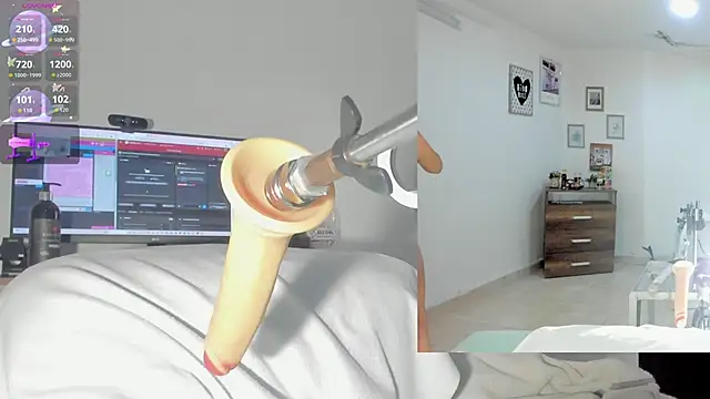 sofi velez online show from October 21, 5:23 pm