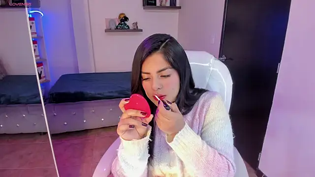 Snapshot of Catalinaa_martinez chatting on January 29, 4:15 am Catalinaa martinez online show from January 29, 4:15 am
