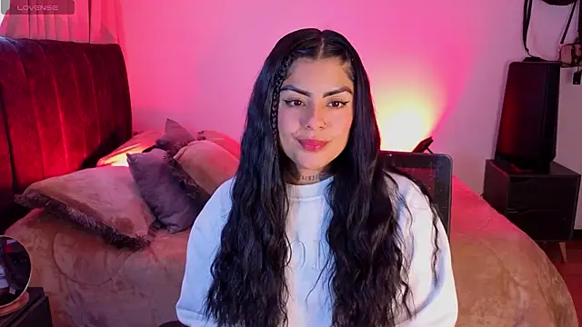 Catalinaa martinez online show from February 2, 7:02 pm