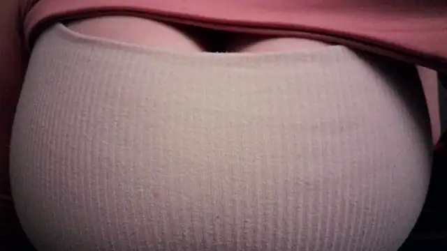 Snapshot of AnnyelinnaLove chatting on December 15, 5:13 am AnnyelinnaLove online show from December 15, 5:13 am