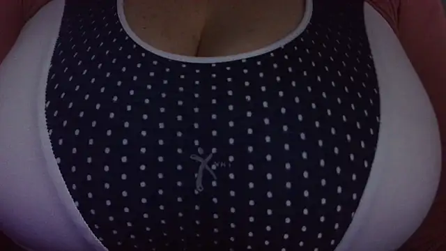 AnnyelinnaLove online show from November 9, 11:25 am