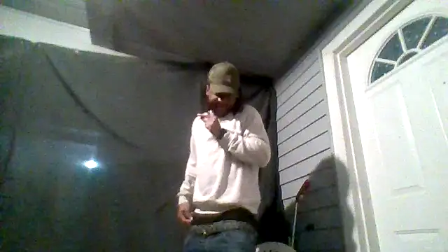 Snapshot of PrettyboyRed chatting on November 12, 12:26 am PrettyboyRed online show from November 12, 12:26 am