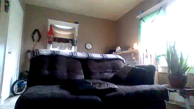 Snapshot of PrettyboyRed chatting on November 7, 4:22 pm PrettyboyRed online show from November 7, 4:22 pm