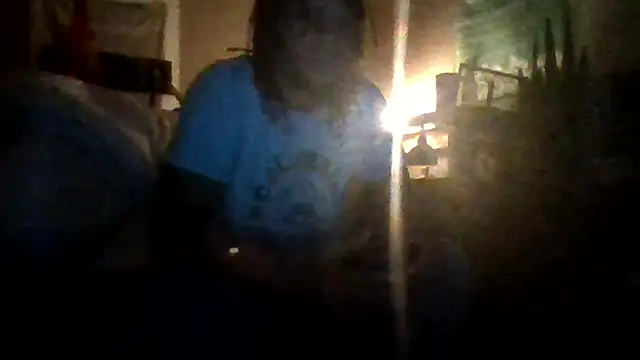 Snapshot of PrettyboyRed chatting on October 15, 7:05 am PrettyboyRed online show from October 15, 7:05 am