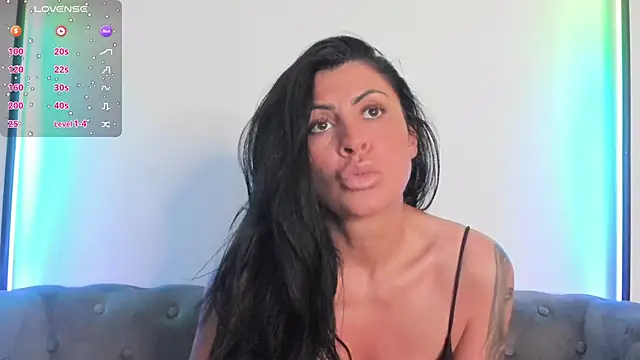 BiancaCruzzz online show from May 26, 7:01 pm