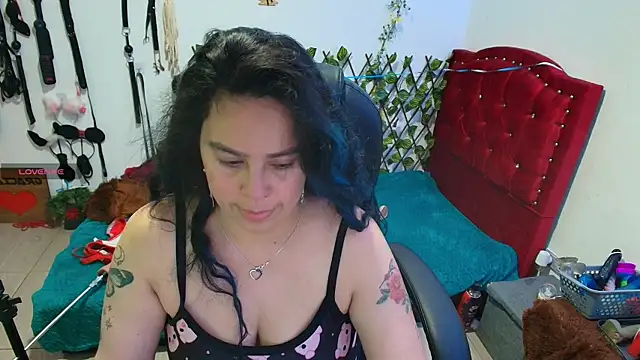 elektra 32 online show from November 10, 1:32 am