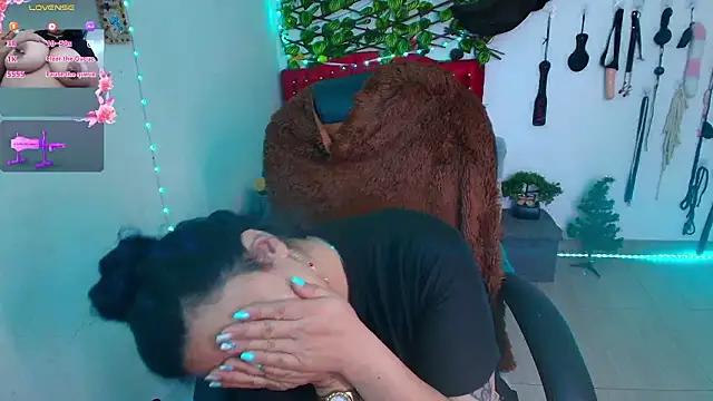 elektra 32 online show from February 10, 5:17 am