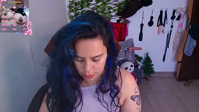 elektra 32 online show from February 16, 12:04 pm