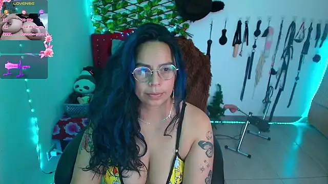 elektra 32 online show from March 26, 6:33 am