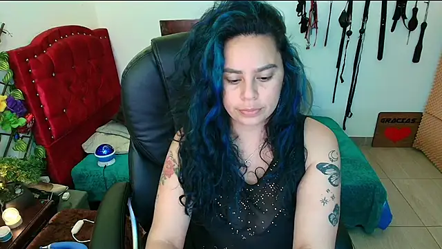 elektra 32 online show from March 3, 4:32 am