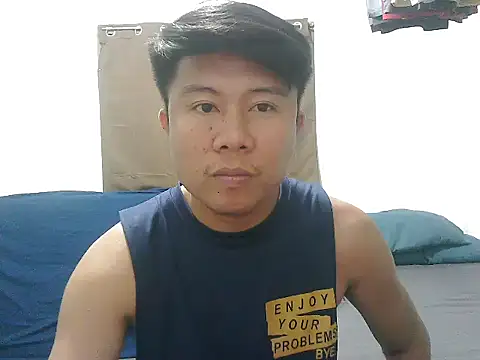 Snapshot of clarkivan34 chatting on June 20, 2:22 pm clarkivan34 online show from June 20, 2:22 pm