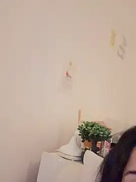 Prettylilgirll online show from June 26, 1:17 pm
