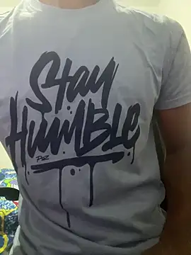 sara-boy online show from March 25, 11:47 pm