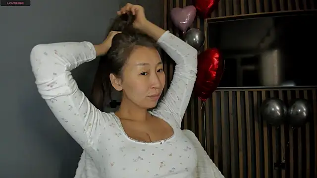 Kimmy sunn online show from February 18, 5:42 pm