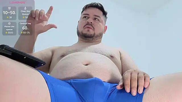 Snapshot of oso_dirty_ chatting on November 26, 6:52 pm oso dirty online show from November 26, 6:52 pm