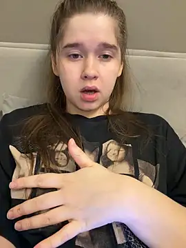 HornyGirlH online show from March 30, 10:00 pm