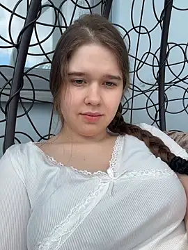 HornyGirlH online show from May 23, 1:43 pm
