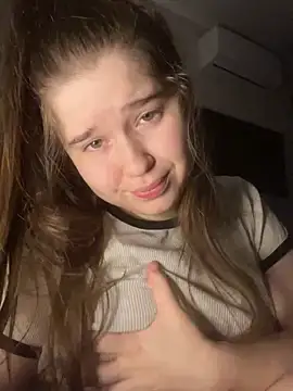 Snapshot of HornyGirlH chatting on November 2, 2:27 am HornyGirlH online show from November 2, 2:27 am