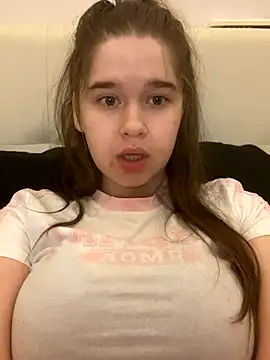 Snapshot of HornyGirlH chatting on September 18, 11:52 pm HornyGirlH online show from September 18, 11:52 pm