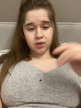 Snapshot of HornyGirlH chatting on November 25, 12:55 am HornyGirlH online show from November 25, 12:55 am