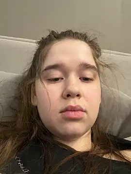 HornyGirlH online show from March 27, 8:26 am