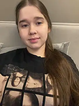 HornyGirlH online show from February 7, 4:20 am