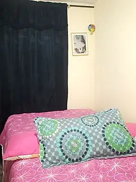 iamemmablake online show from October 31, 2:52 am